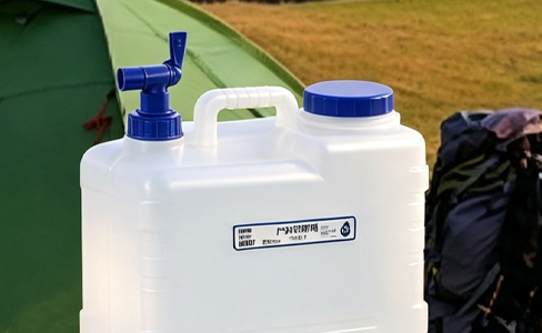 Jarra de agua aislada a prueba de fugas de 15 litros con asa y grifo integrados